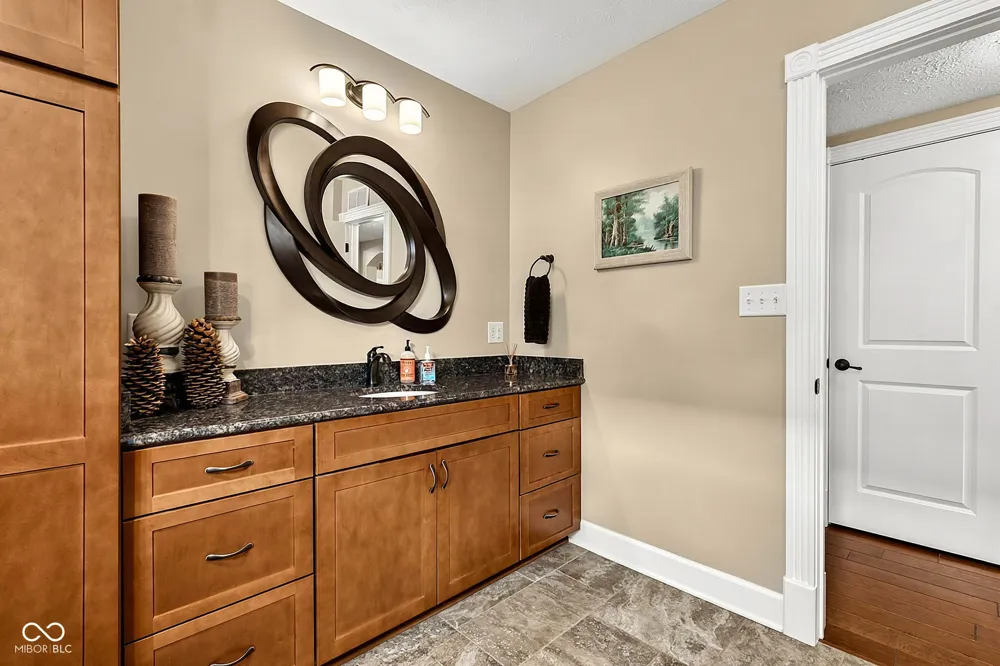 2218 Elmwood Drive Lebanon, IN 46052