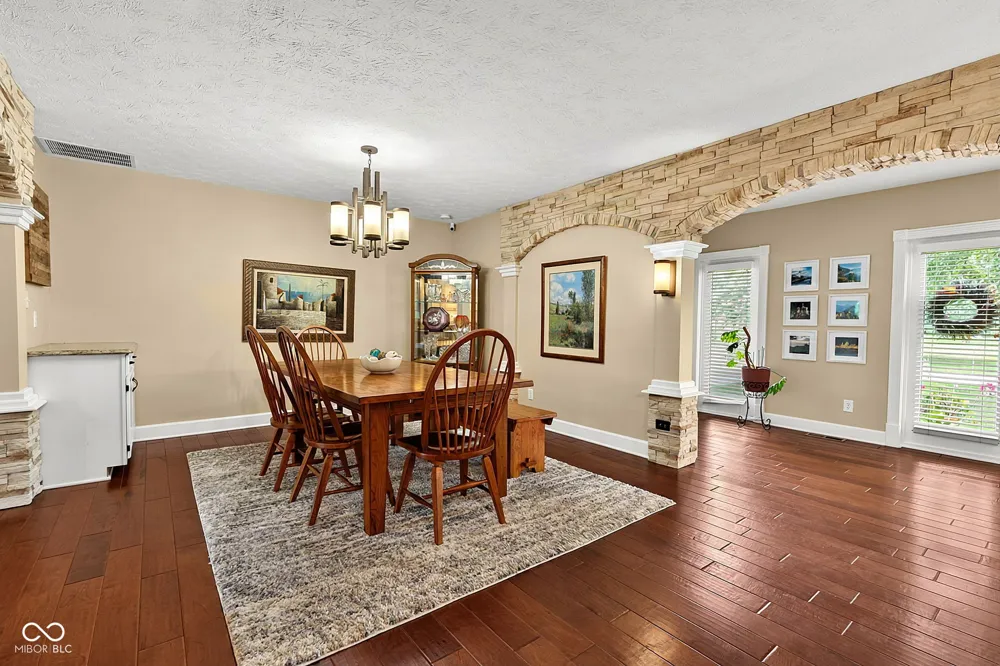 2218 Elmwood Drive Lebanon, IN 46052