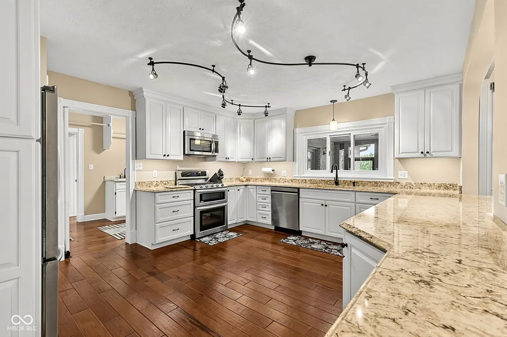 2218 Elmwood Drive Lebanon, IN 46052