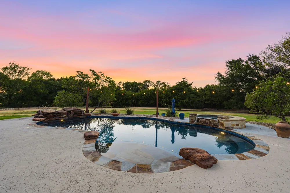 110 Aurora Lights Trail Aurora, TX 76078