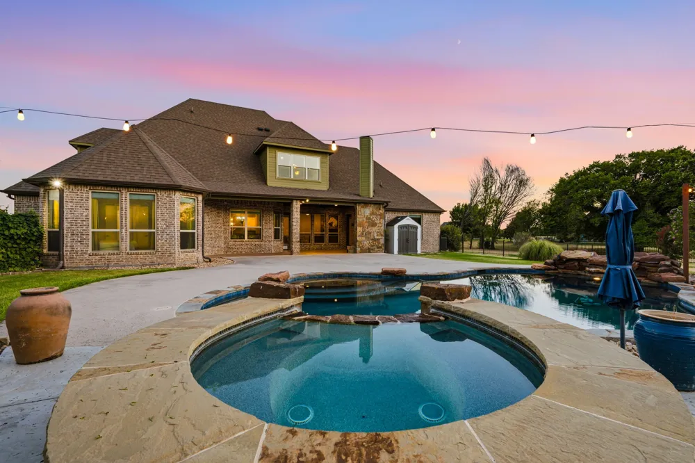 110 Aurora Lights Trail Aurora, TX 76078