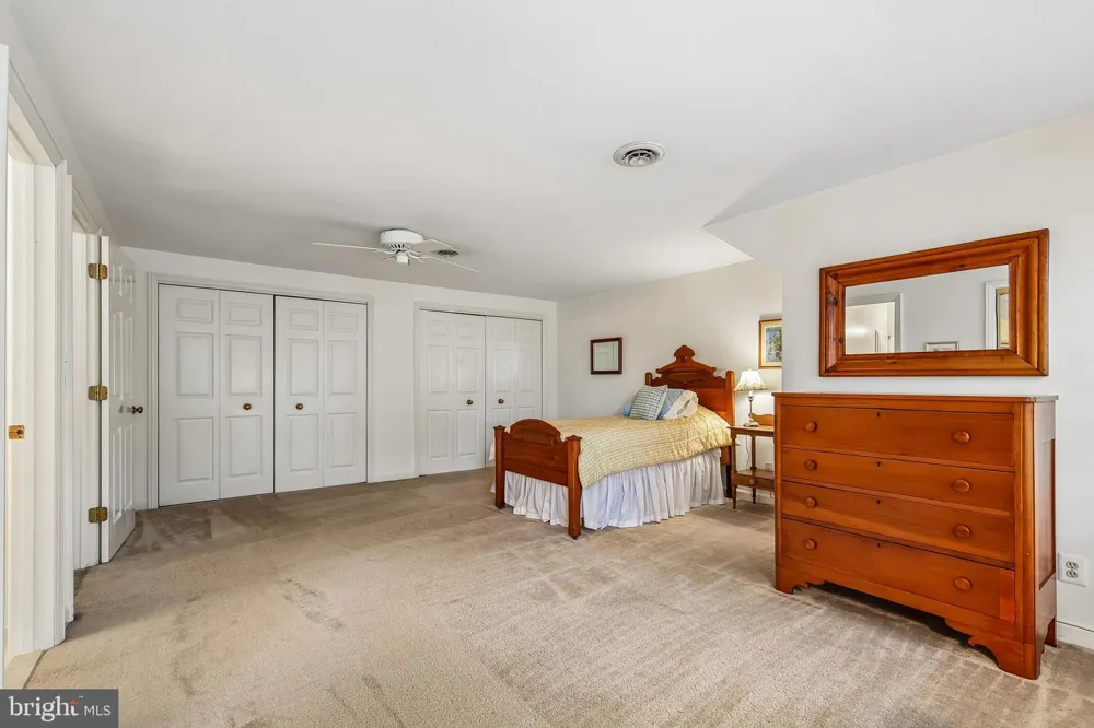 9507 NELSON LANE Manassas, VA 20110