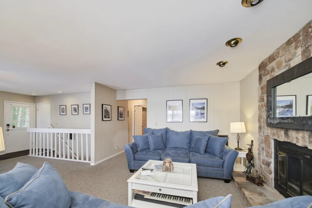 6318 E Interlochen Road Fountain, MI 49410