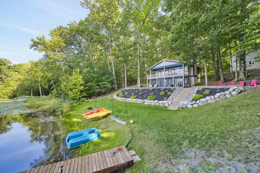 6318 E Interlochen Road Fountain, MI 49410