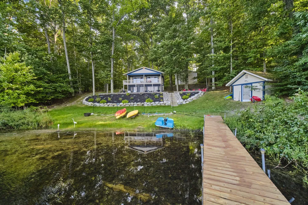 6318 E Interlochen Road Fountain, MI 49410