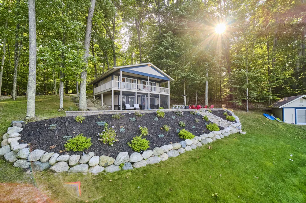 6318 E Interlochen Road Fountain, MI 49410