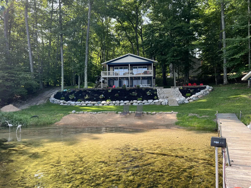 6318 E Interlochen Road Fountain, MI 49410