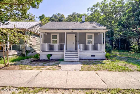 709 S 10th Street