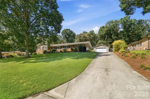 3282 Woodchuck Drive