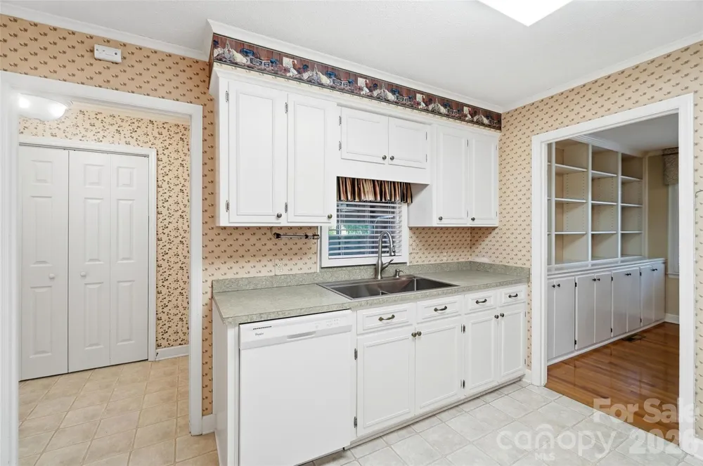 3282 Woodchuck Drive Kannapolis, NC 28081