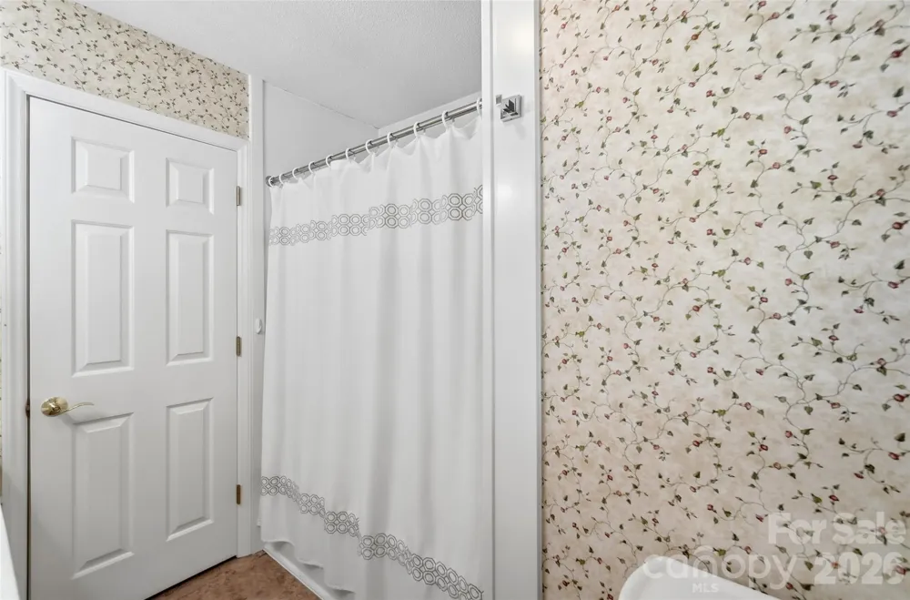 3282 Woodchuck Drive Kannapolis, NC 28081