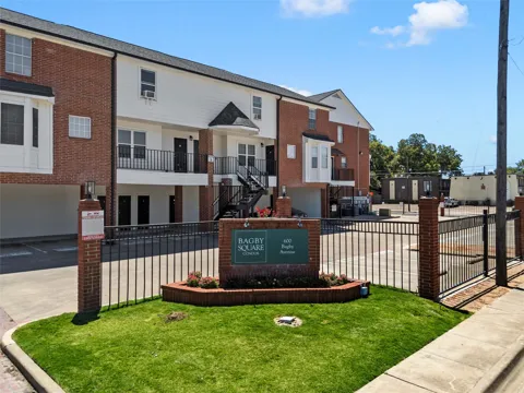 600 Bagby Avenue #6B