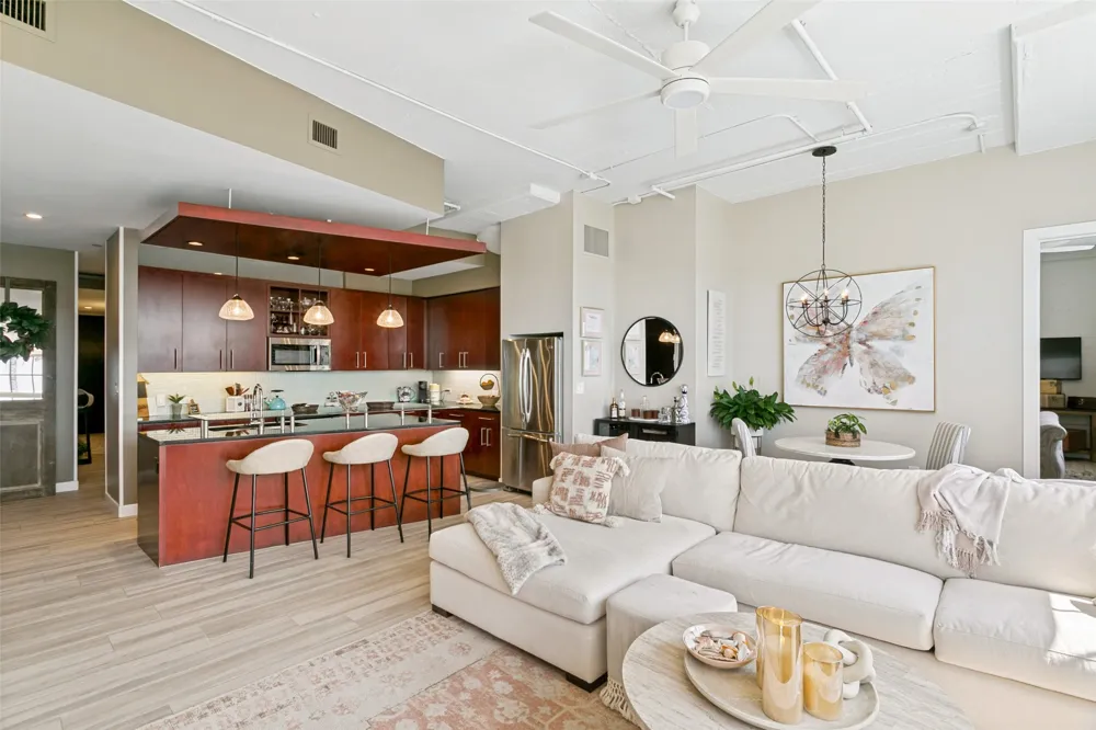 2600 W 7th Street #1623 Fort Worth, TX 76107