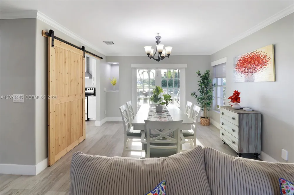 1108 NW 180th Ave Pembroke Pines, FL 33029