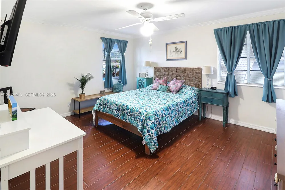 1108 NW 180th Ave Pembroke Pines, FL 33029