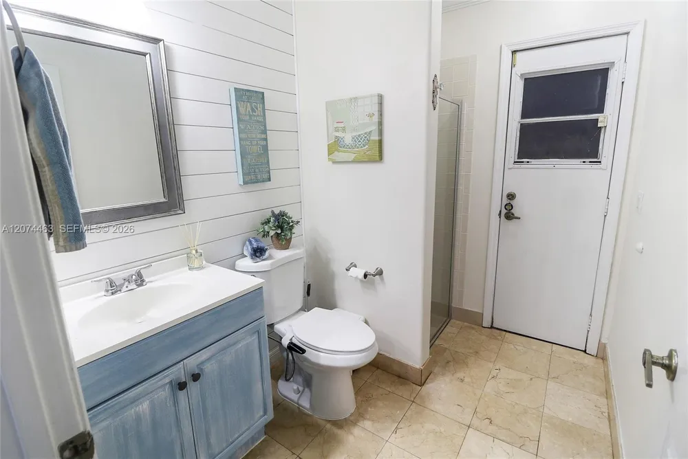 1108 NW 180th Ave Pembroke Pines, FL 33029