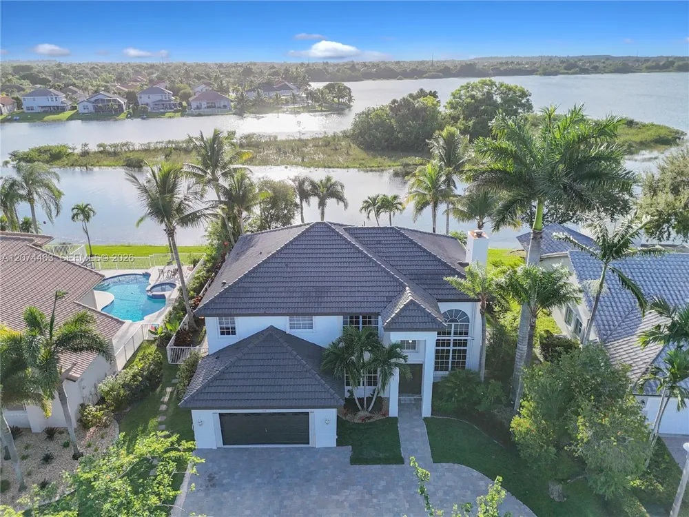1108 NW 180th Ave Pembroke Pines, FL 33029