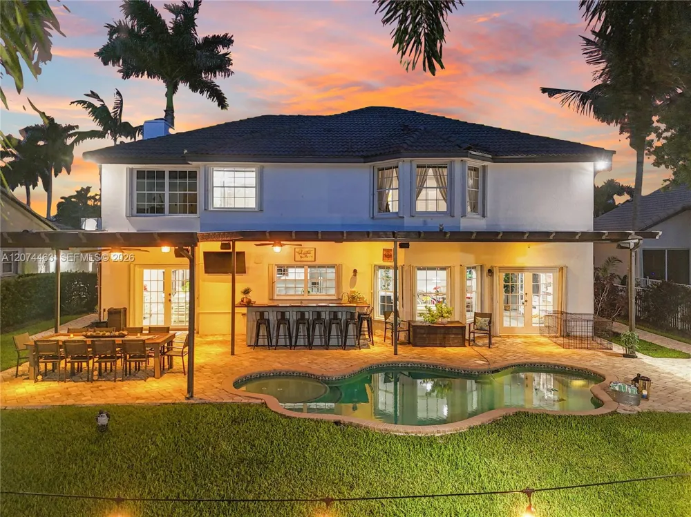1108 NW 180th Ave Pembroke Pines, FL 33029