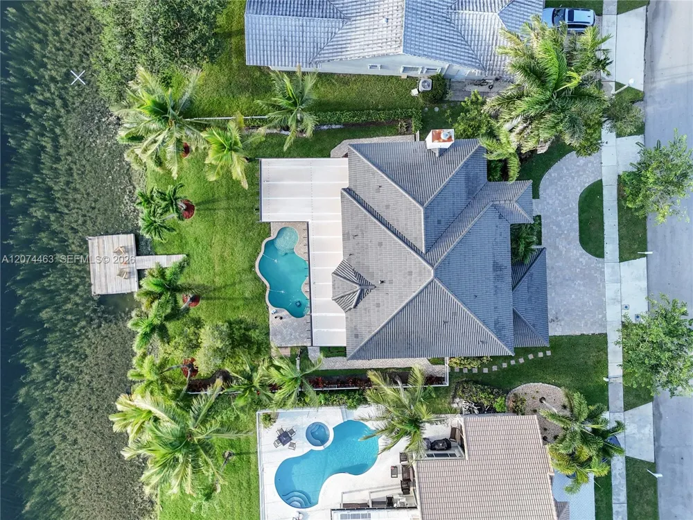 1108 NW 180th Ave Pembroke Pines, FL 33029