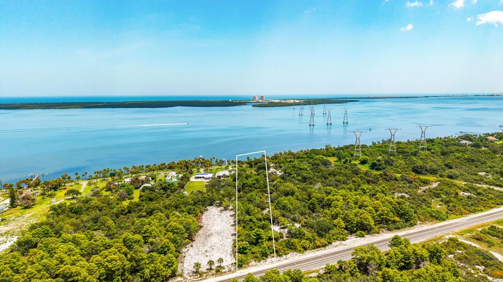 7507 S Indian River Drive Fort Pierce, FL 34982