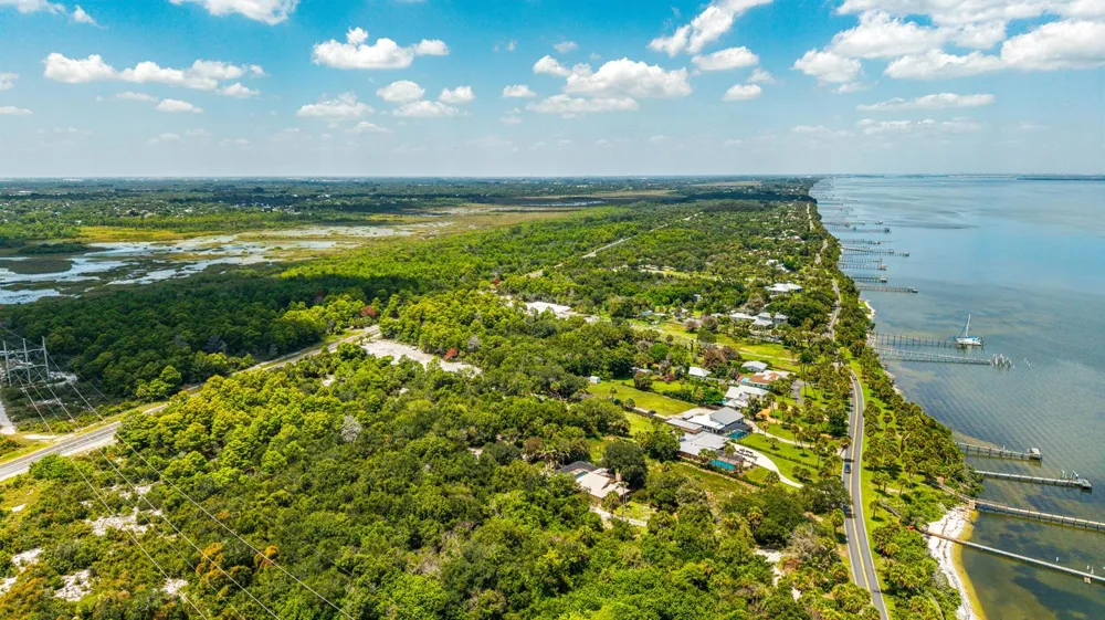 7507 S Indian River Drive Fort Pierce, FL 34982