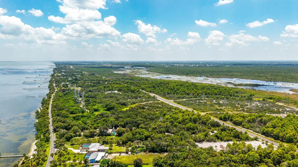 7507 S Indian River Drive Fort Pierce, FL 34982