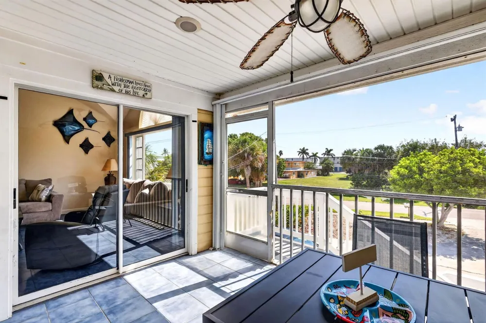 651 HERNANDO STREET Fort Pierce, FL 34949