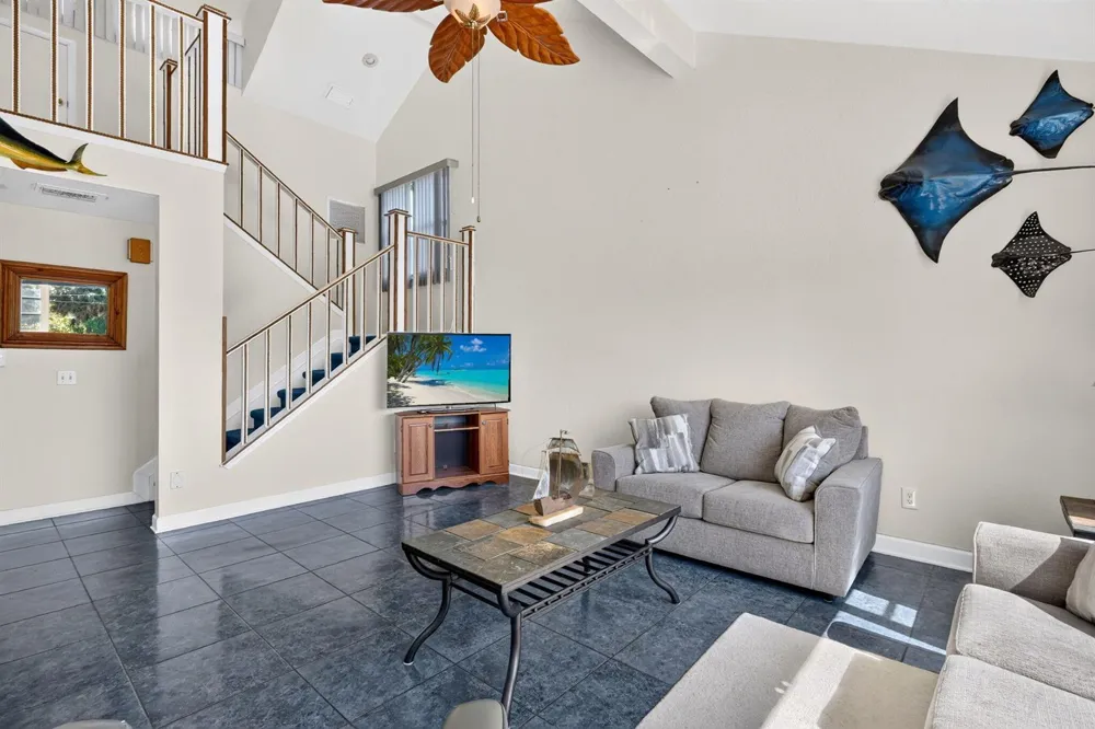 651 HERNANDO STREET Fort Pierce, FL 34949