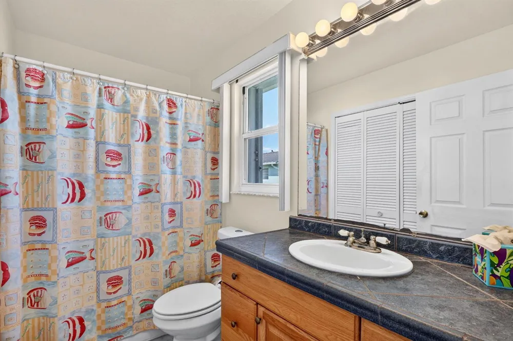 651 HERNANDO STREET Fort Pierce, FL 34949