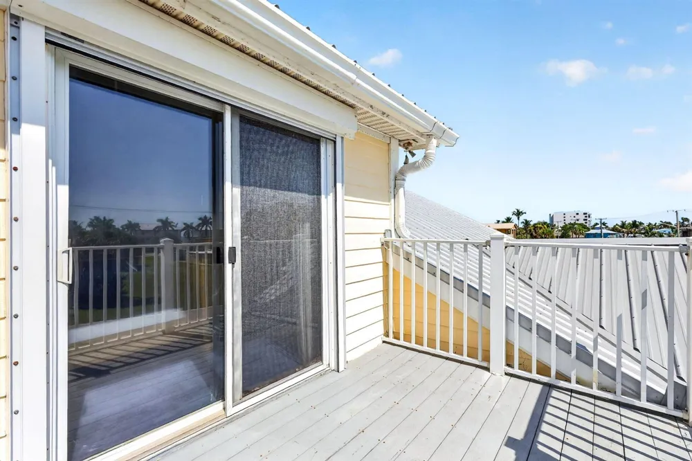 651 HERNANDO STREET Fort Pierce, FL 34949