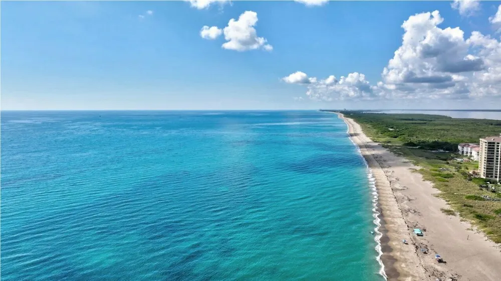 651 HERNANDO STREET Fort Pierce, FL 34949