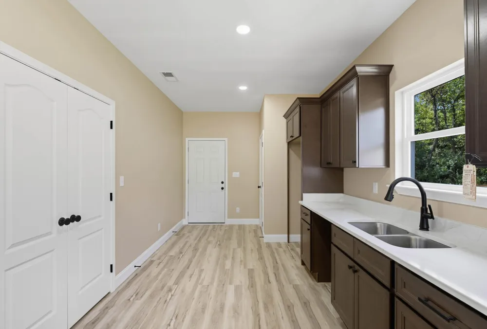 18081810 Ocoee Street Chattanooga, TN 37406