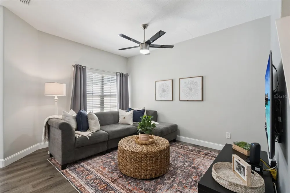 9734 CYPRESS PINE STREET Orlando, FL 32827