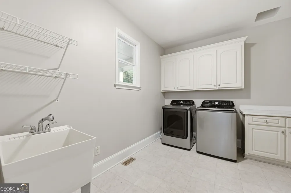 2570 Wood Creek CT Dacula, GA 30019