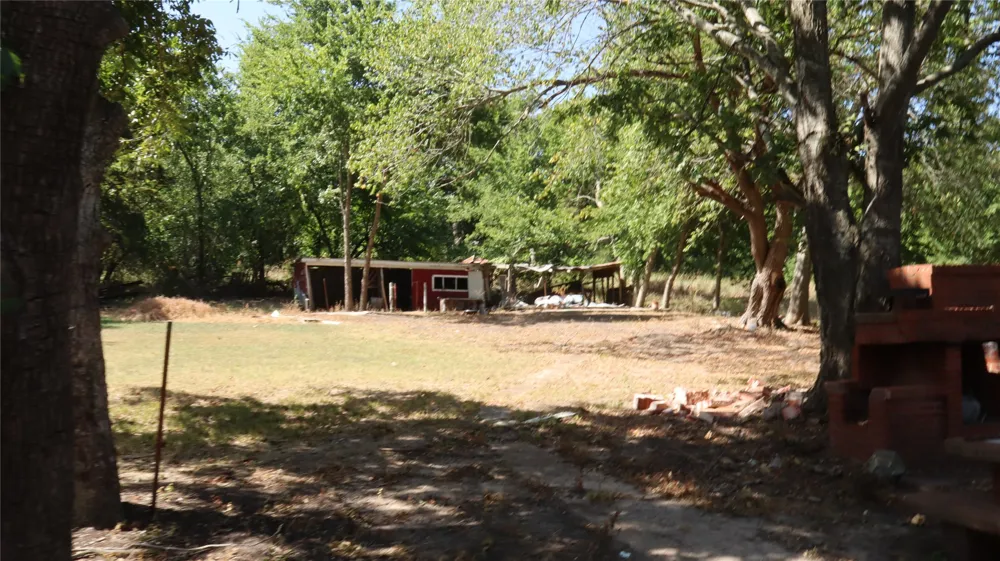 1050 E Dallas Avenue Cooper, TX 75432