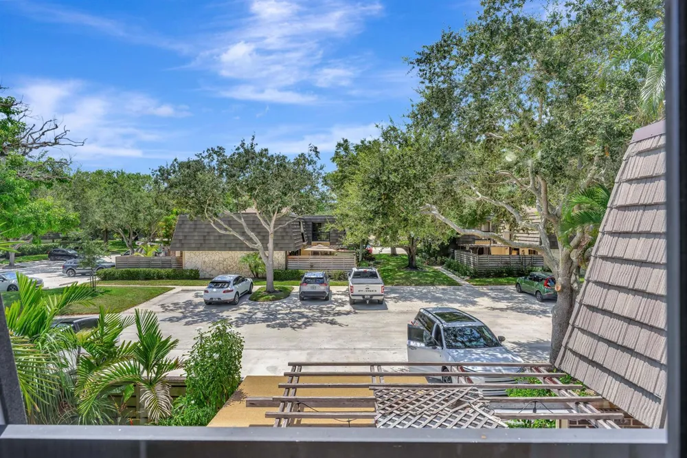 207 2nd Terrace Palm Beach Gardens, FL 33418