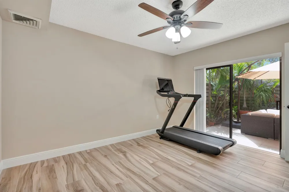 207 2nd Terrace Palm Beach Gardens, FL 33418