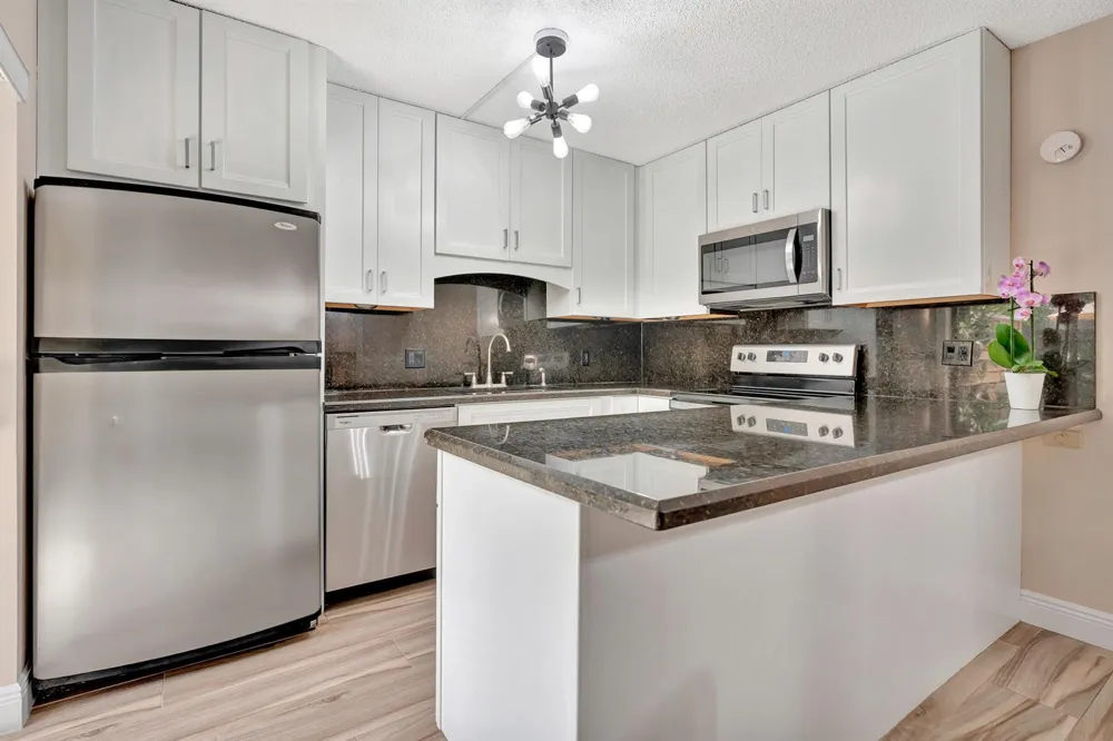 207 2nd Terrace Palm Beach Gardens, FL 33418