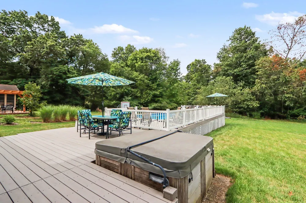 8330 Valleywood Lane Portage, MI 49024