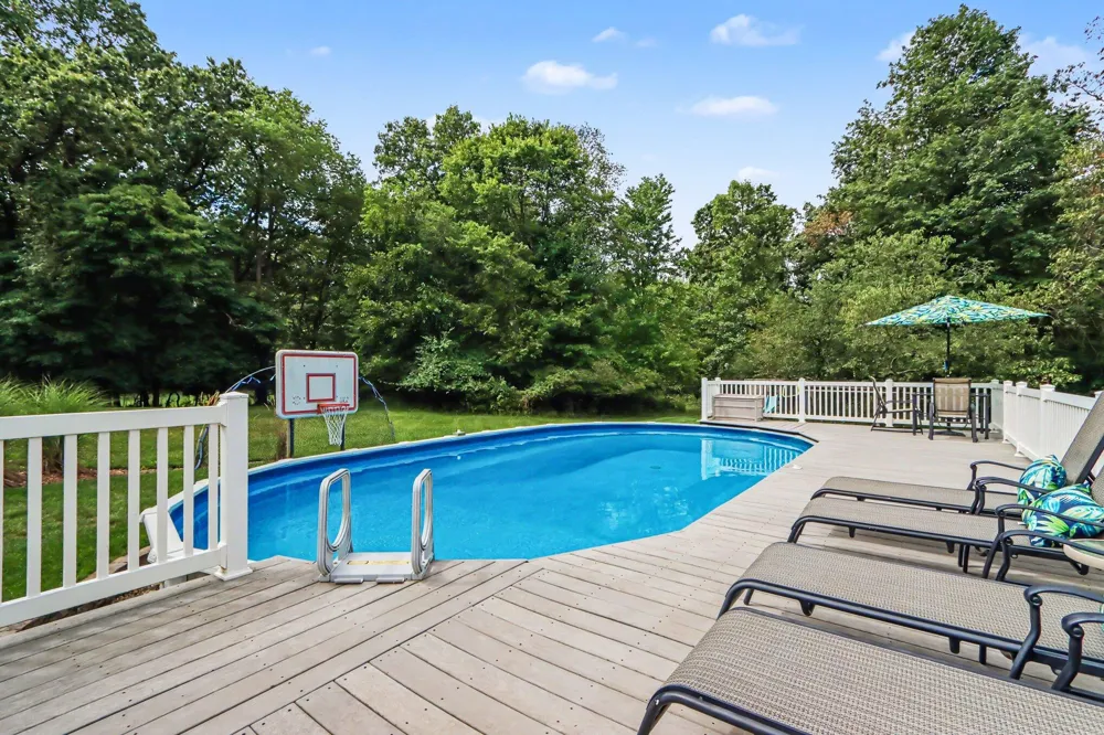 8330 Valleywood Lane Portage, MI 49024