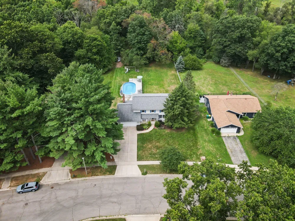 8330 Valleywood Lane Portage, MI 49024