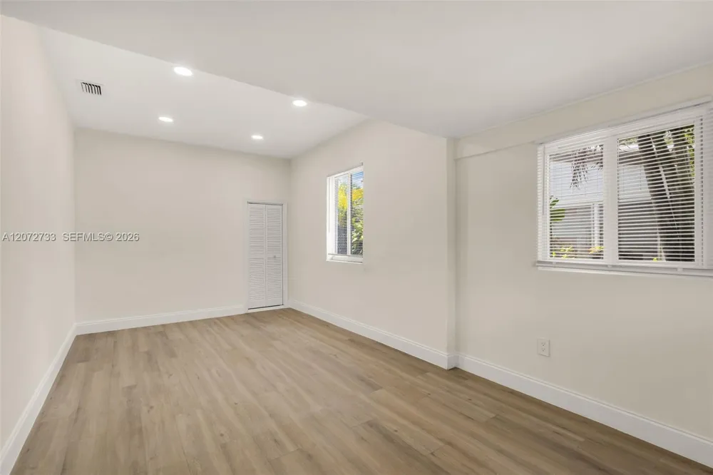 1514 NE 176th St North Miami Beach, FL 33162