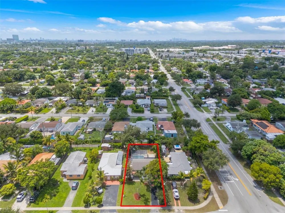 1514 NE 176th St North Miami Beach, FL 33162