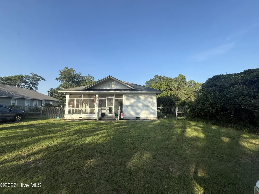 136 Maple Street Brunswick, NC 28424