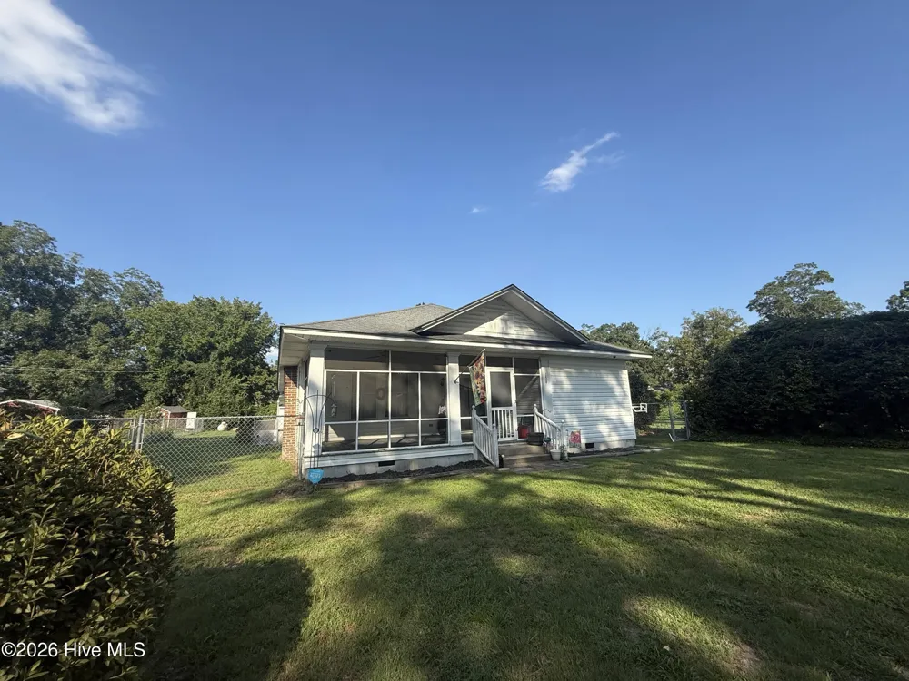 136 Maple Street Brunswick, NC 28424