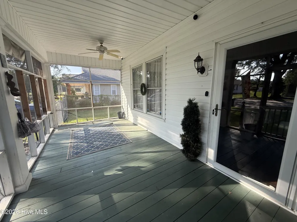 136 Maple Street Brunswick, NC 28424