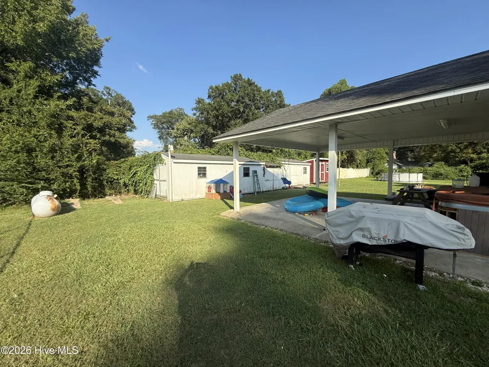136 Maple Street Brunswick, NC 28424