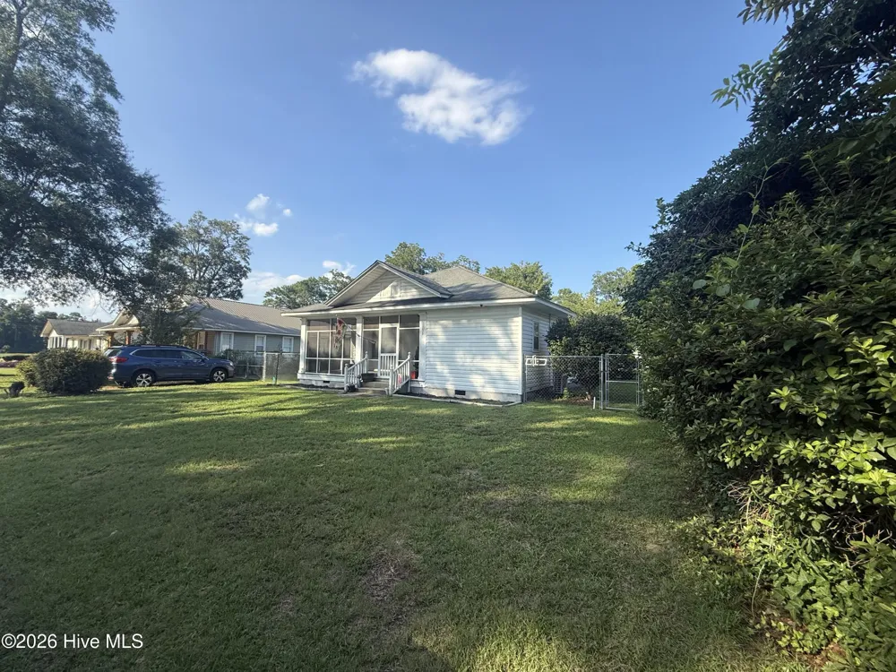 136 Maple Street Brunswick, NC 28424
