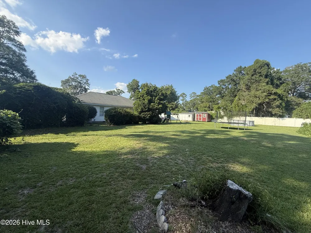 136 Maple Street Brunswick, NC 28424