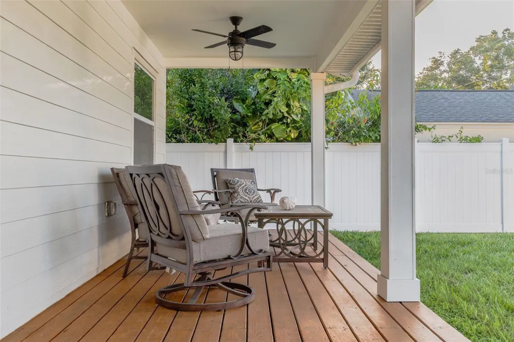 511 25TH AVENUE St Petersburg, FL 33704